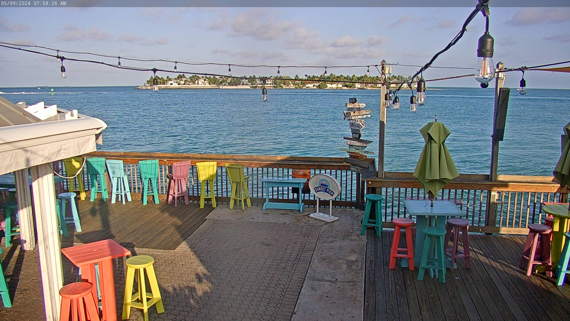 Ocean Key Resort: Bar Cam